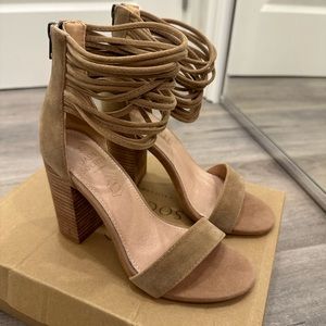 Brown ankle strap heels 6.5